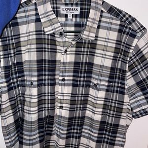 Men’s Express short sleeve button down
